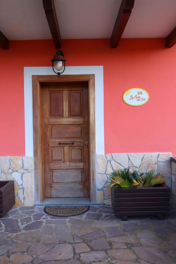 Controne B&B La Casa Del Sole מראה חיצוני תמונה
