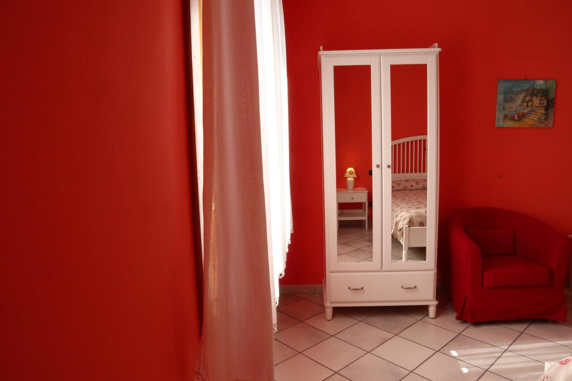 Controne B&B La Casa Del Sole חדר תמונה